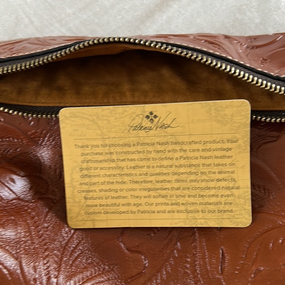 NWT, Patricia Nash tooled leather wristlet - Picture 15 of 15